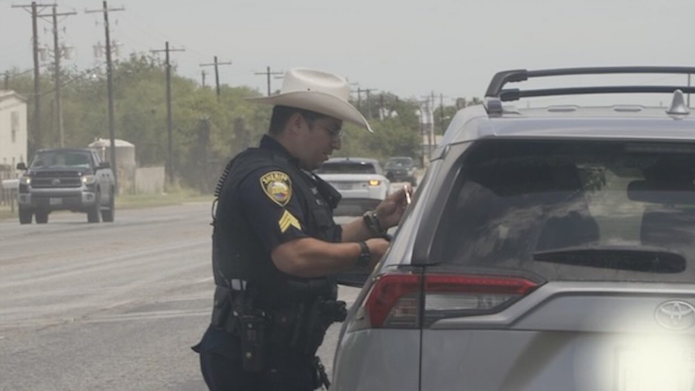 officer in traffic stop